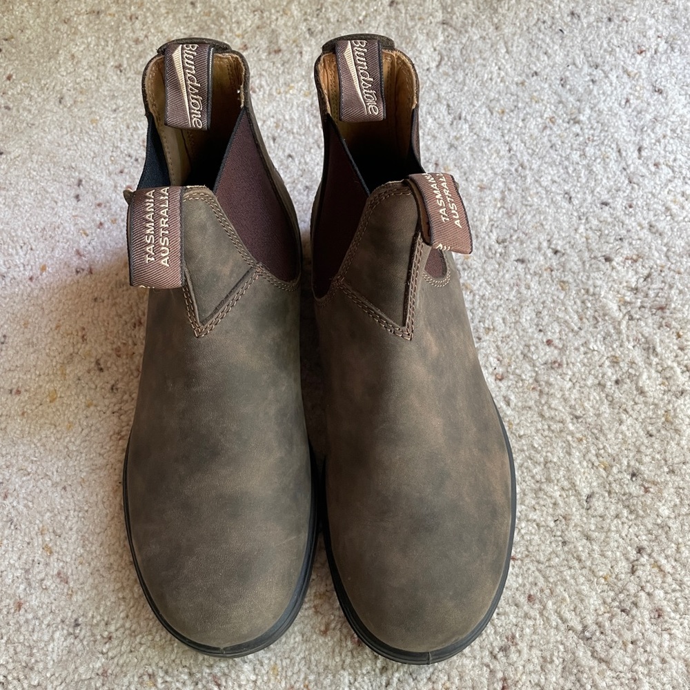 Worn once. Blundstone boots from Australia.